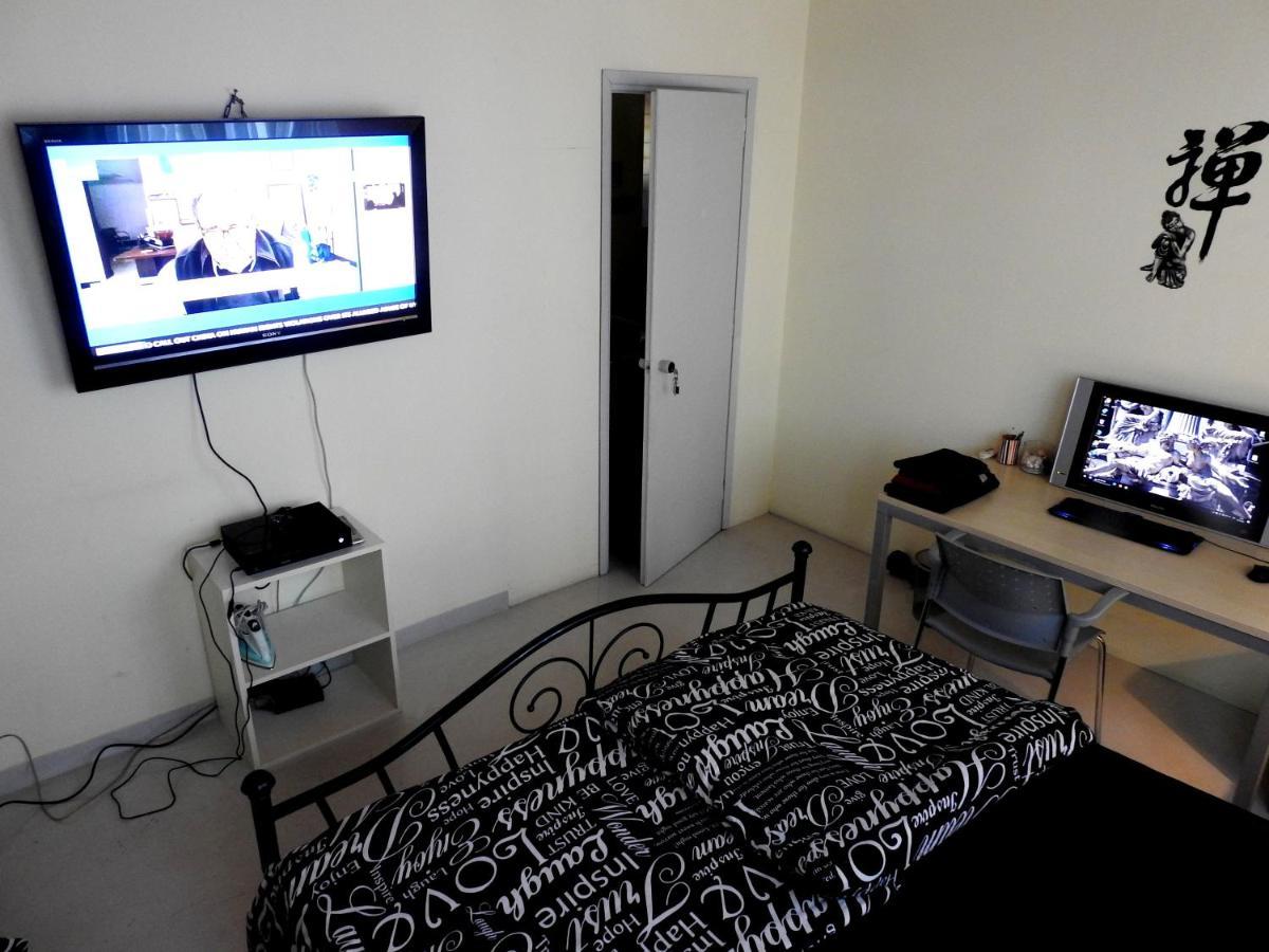 Port Very Near Fast Wi-Fi Netflix Room1 Pireus Zewnętrze zdjęcie